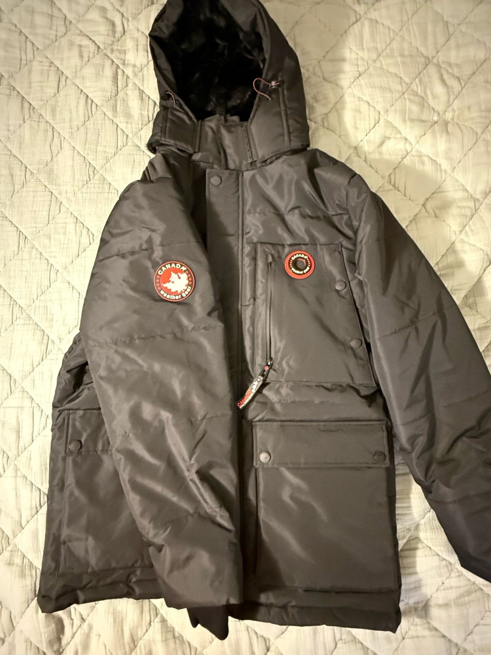 Men's Black Hooded Puffer Coat with Front Pockets - Picture 6 of 9